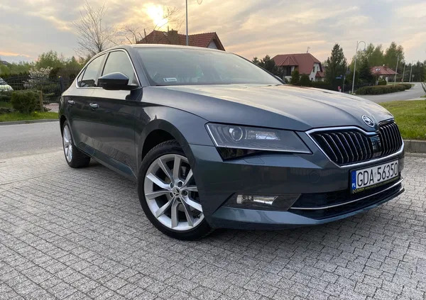 pomorskie Skoda Superb cena 56000 przebieg: 144560, rok produkcji 2015 z Prochowice